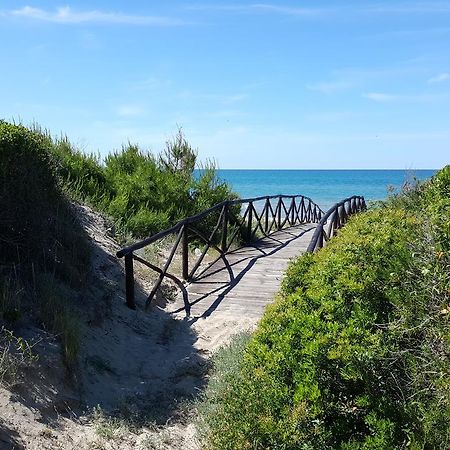 Camping Villaggio Riviera Foce Varano Bagian luar foto