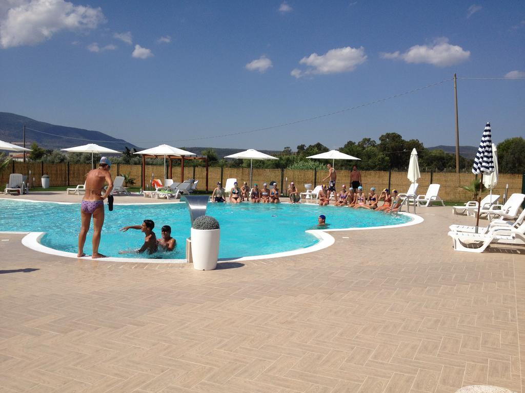 Camping Villaggio Riviera Foce Varano Bagian luar foto